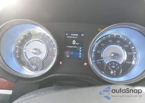 2012 Chrysler 300 из США, поврежденный, VIN 2C3CCAAG4CH115775